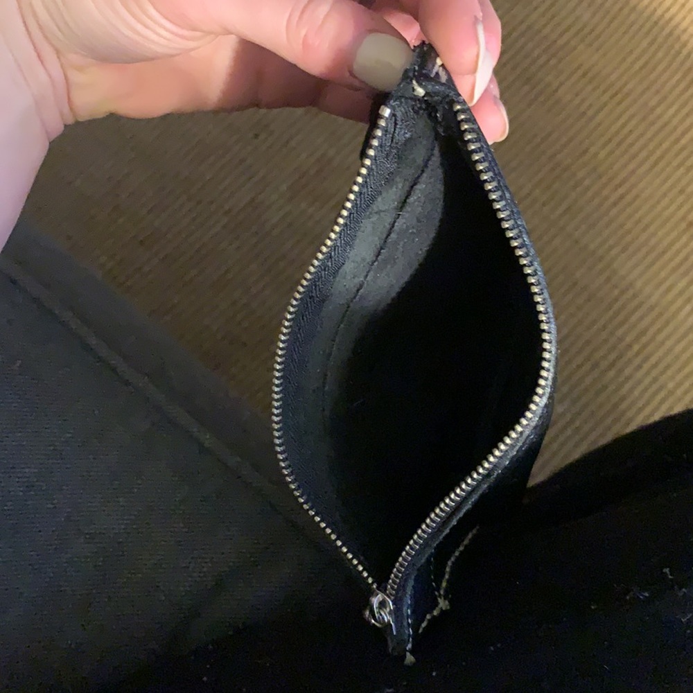 COPY - Roots Leather Medium Zip Pouch - Picture 4 of 4